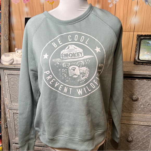 Grayson Threads Smokey the bear sweatshirt women's small